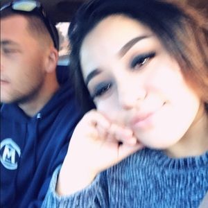 Meet your Posher, Yolanda